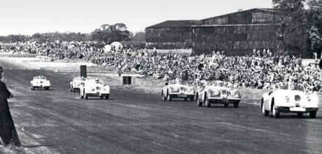 Stirling Moss wins 1952 Race of Champions, Silverstone