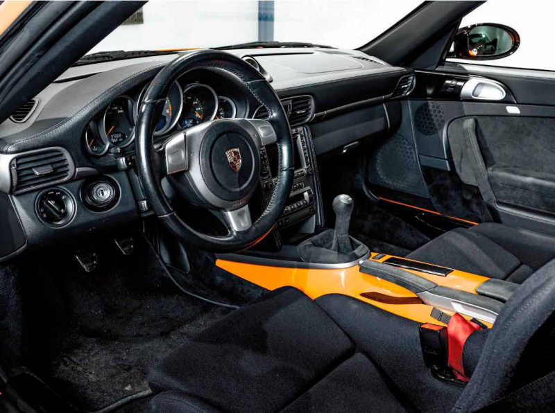 Buyers Guide Porsche 911 GT3 RS 997.1 interior