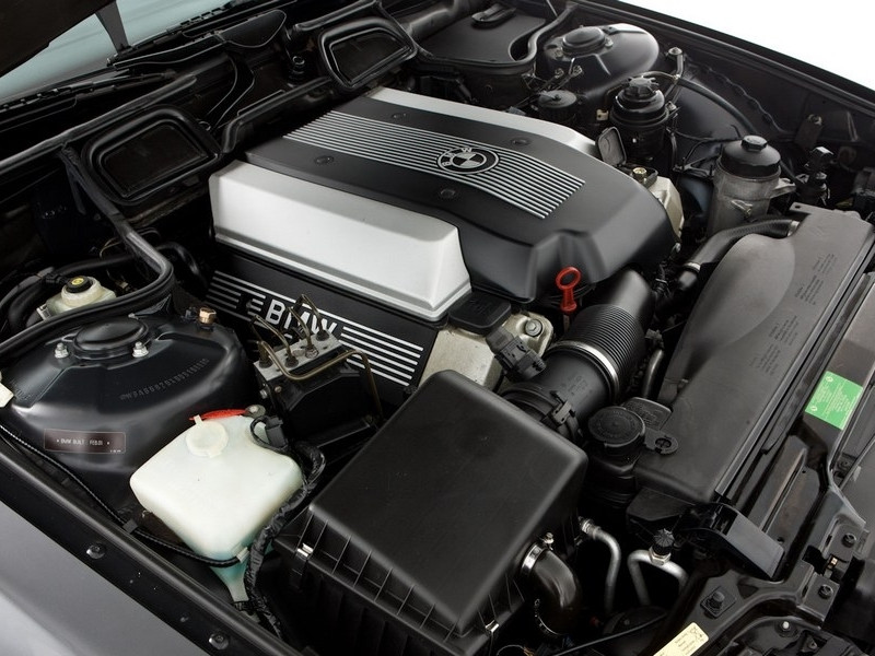 Engine V8 M62 BMW 740i E38