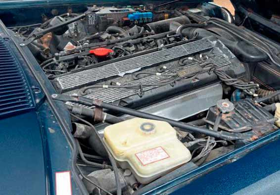 1991 Jaguar XJS 4.0 Automatic - engine