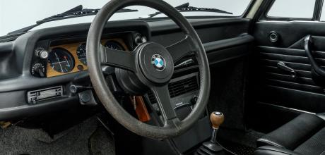 1974 BMW 2002 tii E10 - steering wheel