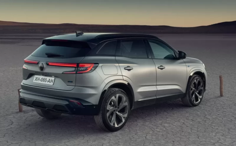 2023 Renault Austral has been revealed, and it’s set to replace the Kadjar as the French manufacturer’s C-segment SUV. It will also offer more extensively electrified powertrains and sit slightly more upmarket, with more advanced technology and extra kit.