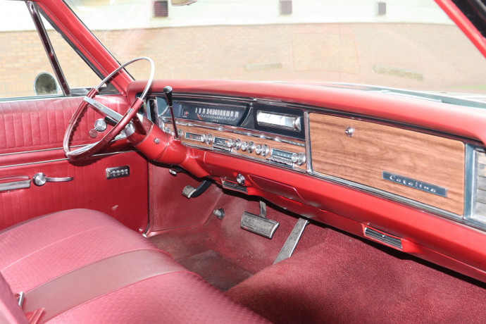 1967 Pontiac Catalina - dashboard