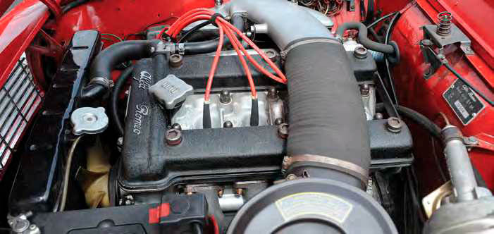 1965 Alfa Romeo Giulia Sprint GT engine