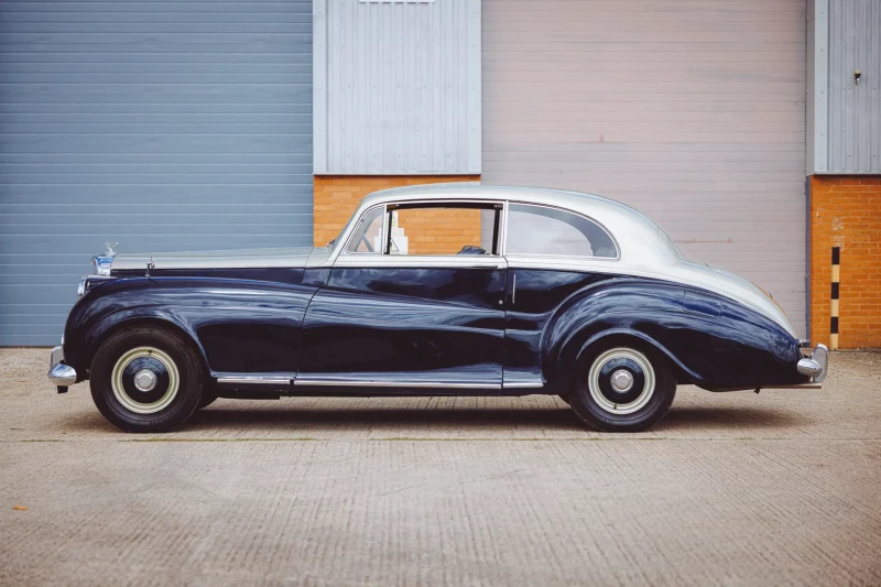 1952 Bentley R-type coupé by James Young
