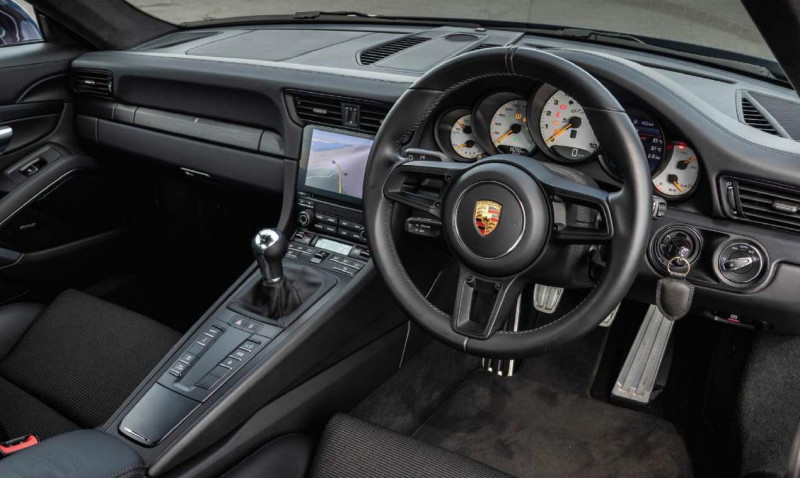 2019 Porsche 911 GT3 Touring 991.2 - interior