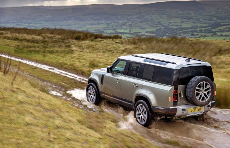 New 2023 Land Rover Defenders Luxury flagship, eight-seater, pick-up