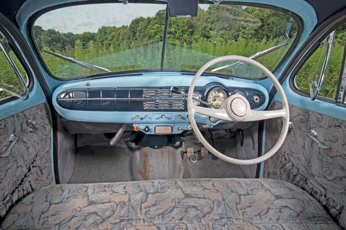 1955 Škoda 1200 - interior