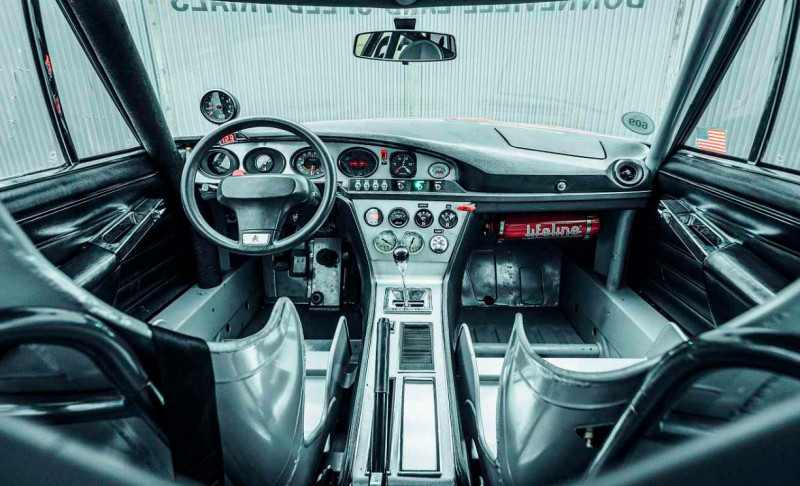 200mph record-breaking twin-turbocharged 530bhp Citroen SM - interior