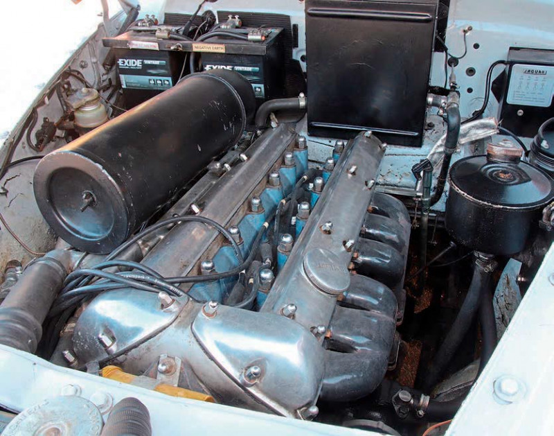 Modernised engine 1960 Jaguar MkIX 3.8 Automatic ZF4HP