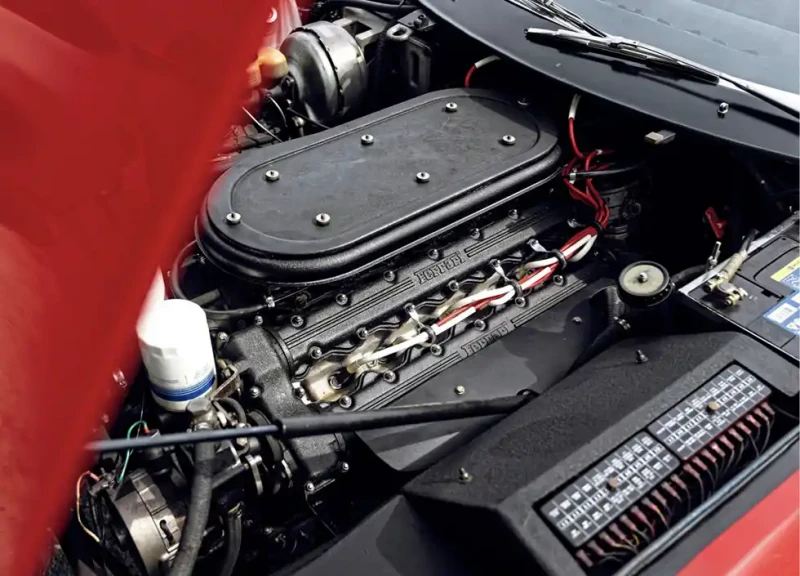 1973 Ferrari 365 GTB/4 Daytona - engine V12