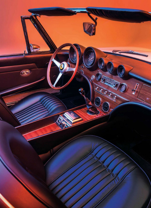 ​1966 Ferrari 365 California - interior