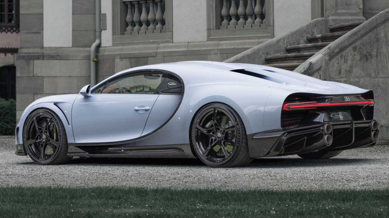 Okay, let’s take a look at the Bugatti Chiron Super Sport ...