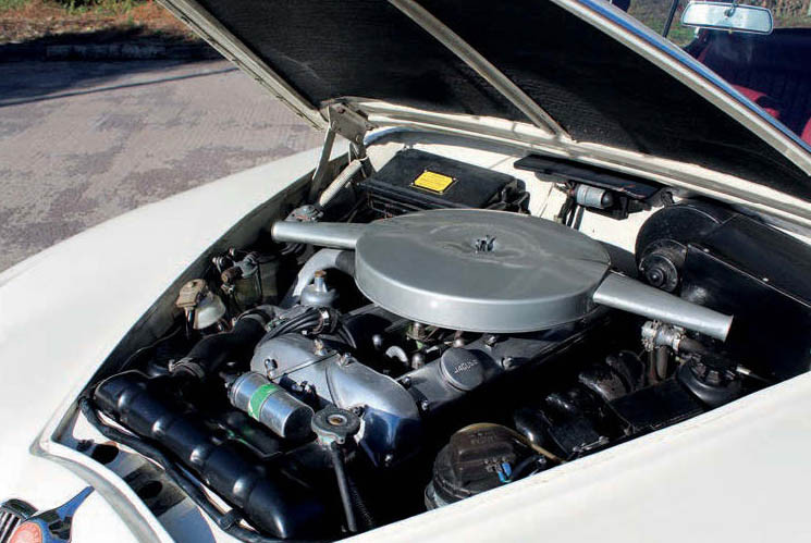 Jaguar Mk2 - engine