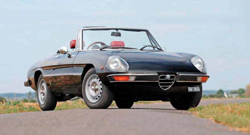 1977 Alfa Romeo Spider 2000 Veloce Series 105 - twins, separated at birth, now reunited