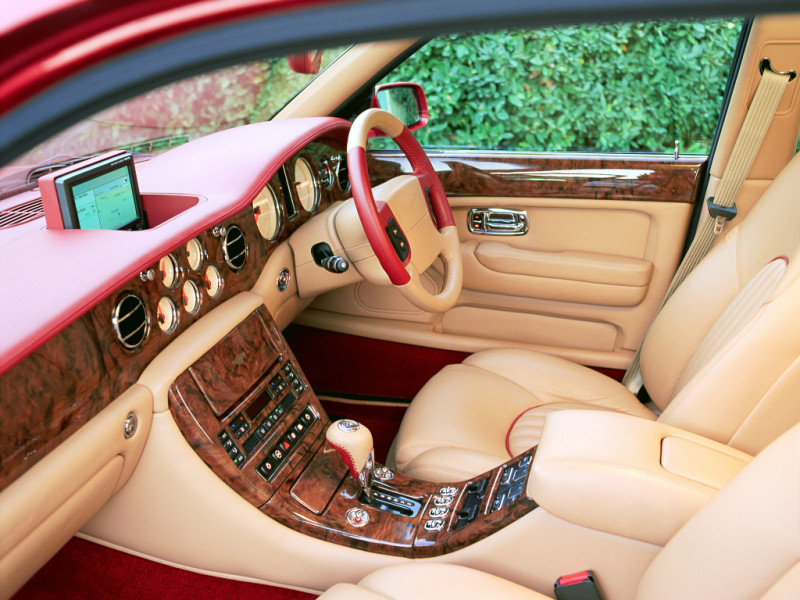interior Bentley Arnage RHD