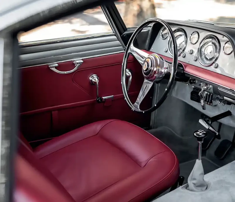 1959 Maserati 3500 GT Bertone - interior