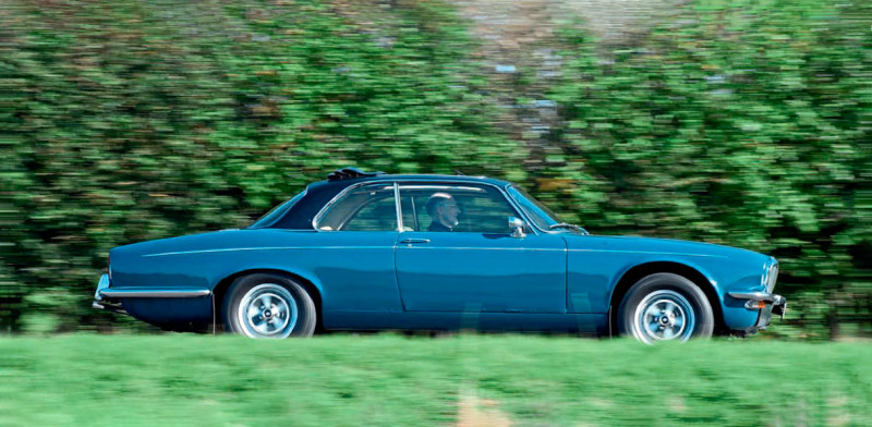 Driving the manual 4-spd 1976 Daimler Double Six Coupe
