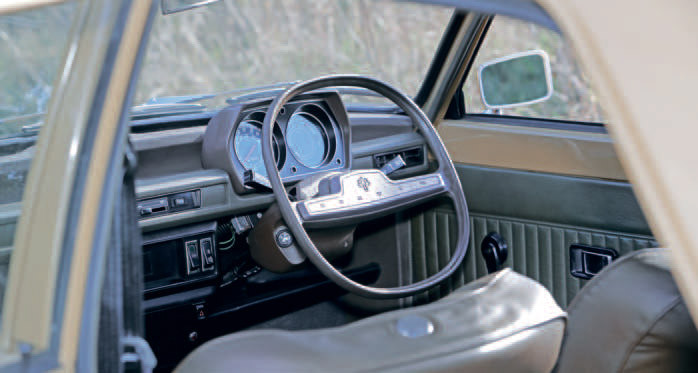 1973 Austin Allegro 1300 Deluxe - interior