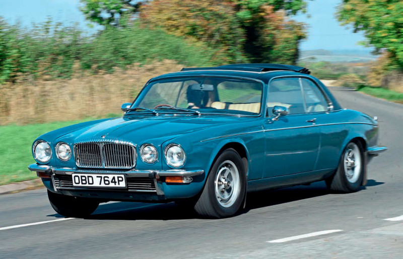 Driving the manual 4-spd 1976 Daimler Double Six Coupe