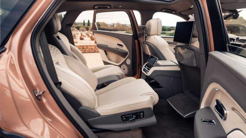 New long-wheelbase model 2023 Bentley Bentayga EWB - interior rear seats