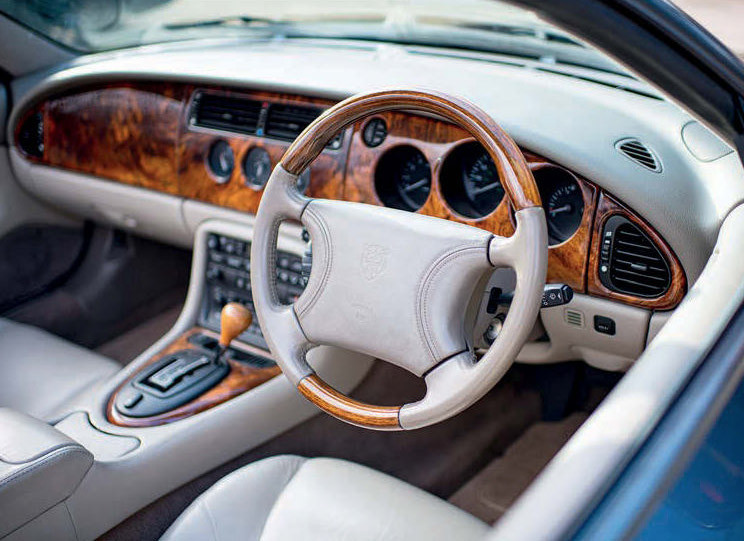 1997 Jaguar XK8 Convertible X100 - interior