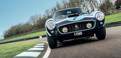 Flat out in Stirling’s Moss 1961 Ferrari 250 SWB at Britain’s best-loved historic circuit