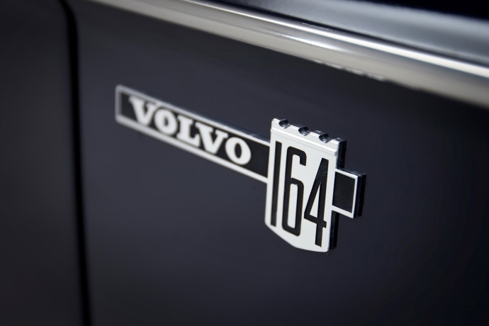 1973 Volvo 164 - logo