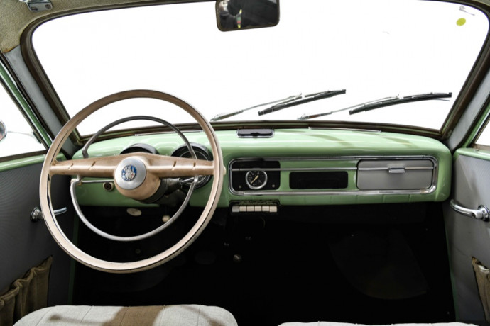 1956 Wartburg 311 Limousine - dashboard