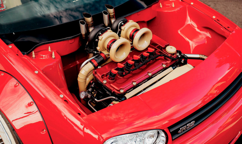Bi-turbo Volkswagen Golf R32 Mk4 with all the show and plenty of go!