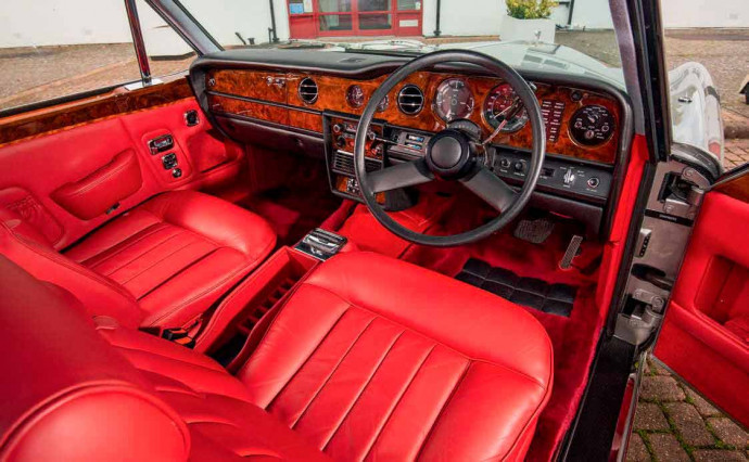 1976 Bentley Corniche Series IA Brooklands FHC interior