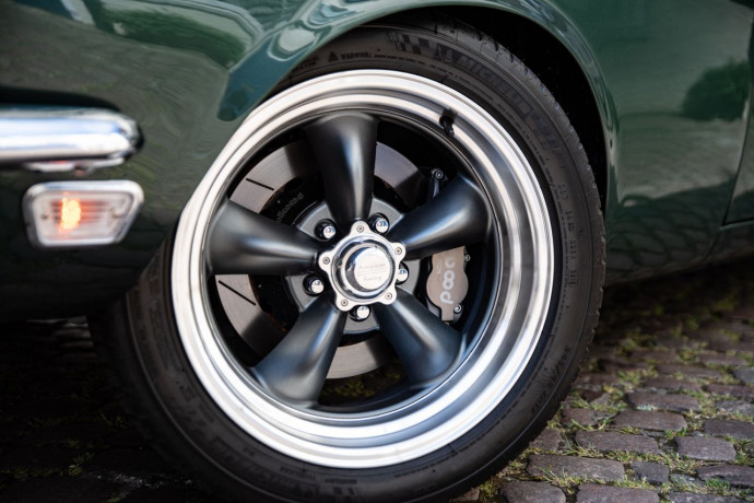 Bullitt’s Clive Sutton fantastic re-creation of the 1968 Ford Mustang Mk1 - wheel 17in