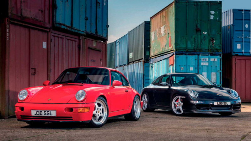 Air versus water with the Porsche 911 964 and 911 997