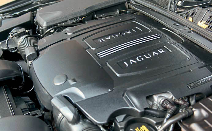Jaguar XFR Le Mans Edition X250 - engine