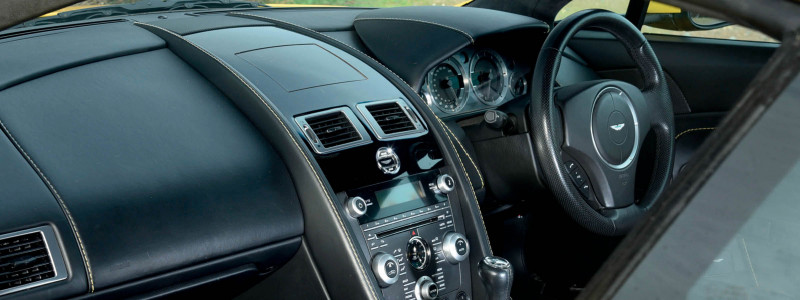 2008 Aston Martin V8 Vantage interior