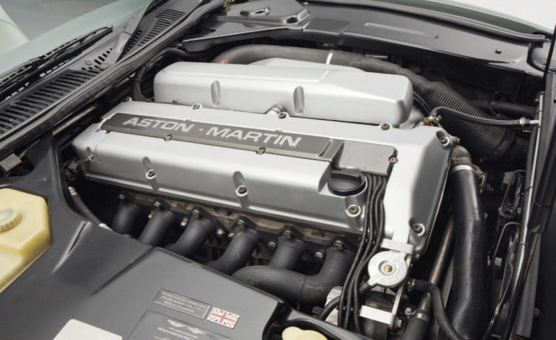 Buyers Guide Aston Martin DB7 - engine