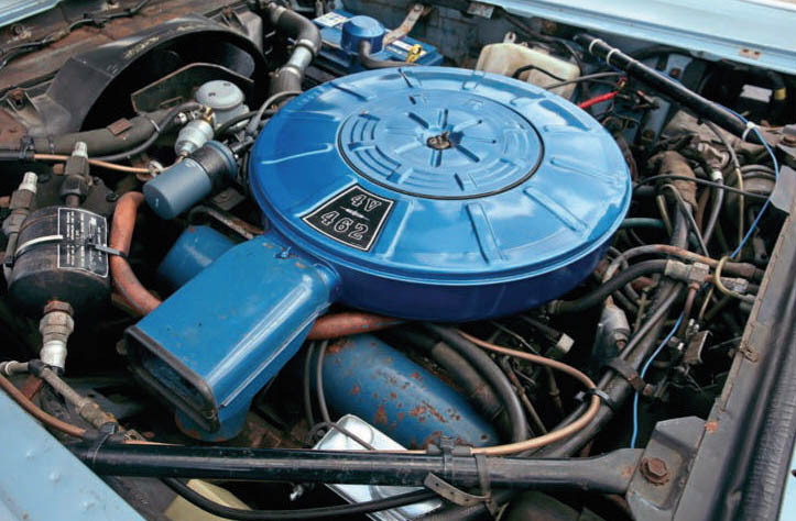 1968 Lincoln Continental Coupe - engine
