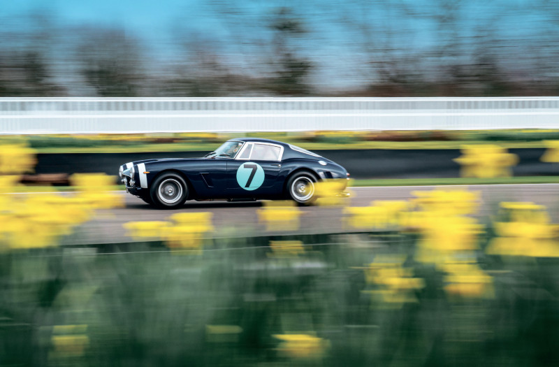 Flat out in Stirling’s Moss 1961 Ferrari 250 SWB at Britain’s best-loved historic circuit