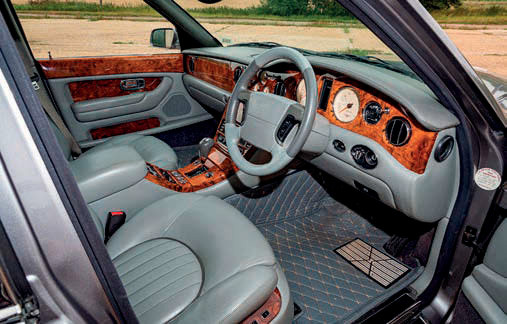 2000 Bentley Arnage Red Label - interior