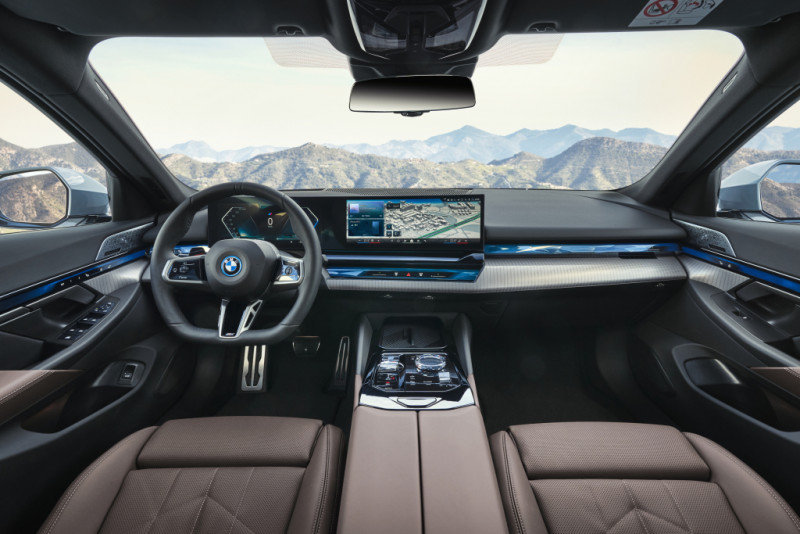 2024 BMW i5 eDrive40 M Sport - interior LHD