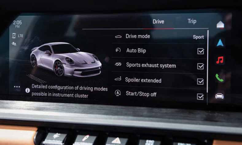 Porsche 911 GT3 Touring 992.1 - central display race settings
