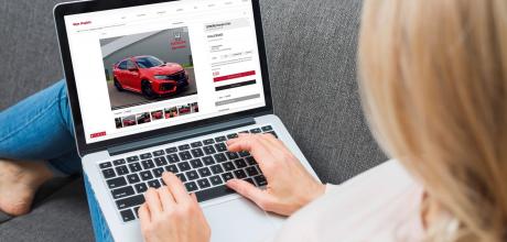 Buying car online? Look carefully at those photos