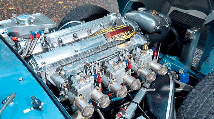 1961 Jaguar E-Type Series-1 Lightweight Replica - engine