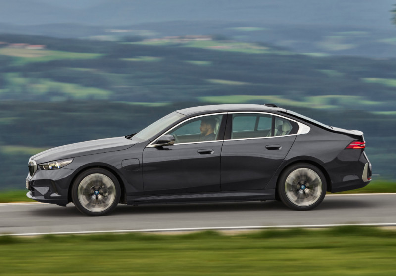 New 2024 BMW 5 Series G60 available with plug-in hybrid drive