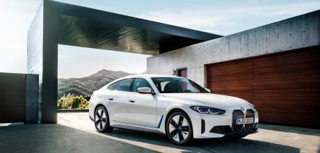 2022 BMW i4 Launched