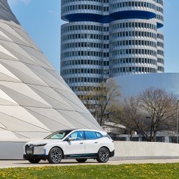 2022 BMW iX xDrive40