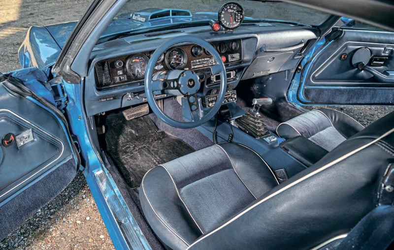 1980 Pontiac Trans Am - interior