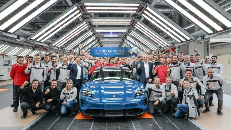 100,000th Porsche Taycan rolls off production line and heads to the UK