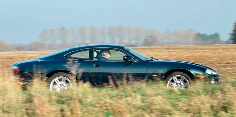 2000 Jaguar XK8 4.0 Coupe X100