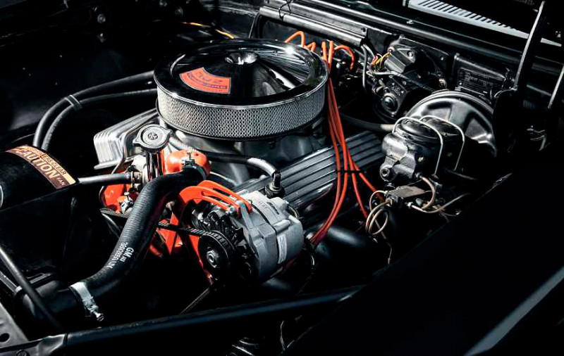 1968 Chevrolet Camaro Z/28 - engine V8